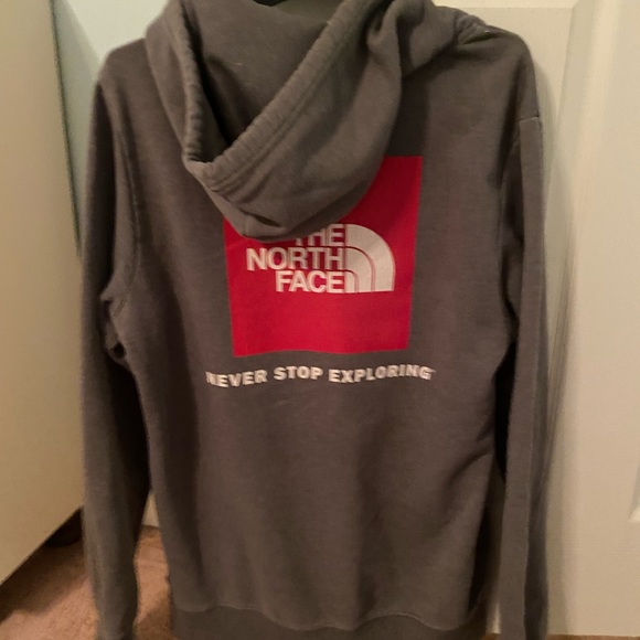 North face sweatshirt - Picture 3 of 3
